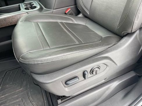 Used 2023 GMC Sierra 3500 Denali image 19