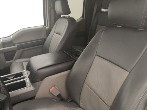 Used 2018 Ford F150 XLT w/ Equipment Group 302A Luxury AWD/4WD image 17