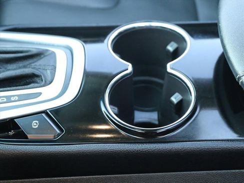 Used 2017 Ford Edge Titanium w/ Equipment Group 301A image 28