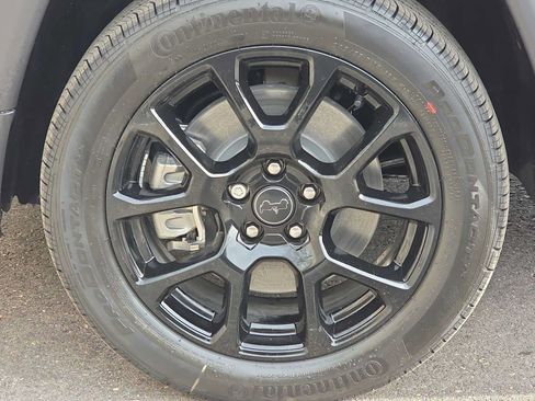 Used 2026 Jeep Compass Latitude AWD/4WD image 12