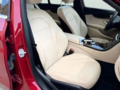 Used 2016 Mercedes-Benz C 300 Sedan w/ Surround View Package image 22