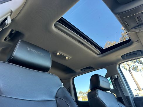 Used 2017 GMC Sierra 1500 Denali w/ Denali Ultimate Package image 15