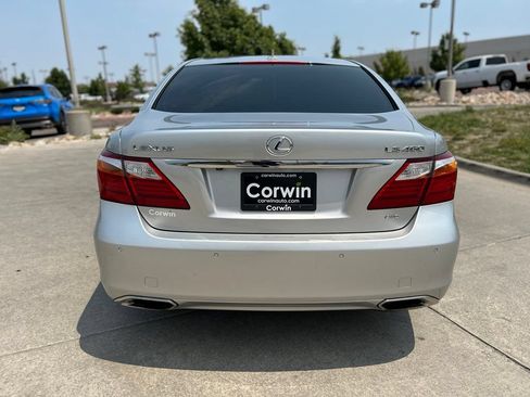 Used 2010 Lexus LS 460 AWD image 7