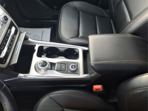 Used 2023 Ford Explorer XLT w/ Equipment Group 202A image 15