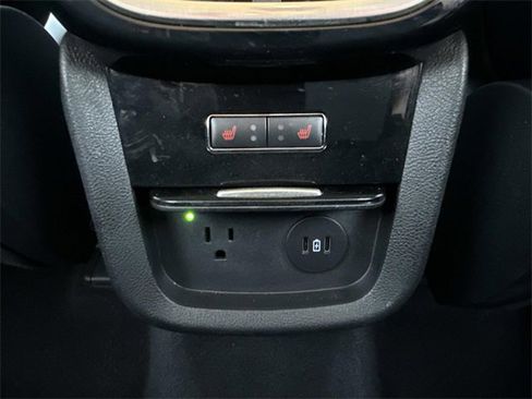 Used 2022 Lincoln Nautilus Reserve w/ Equipment Group 201A image 17