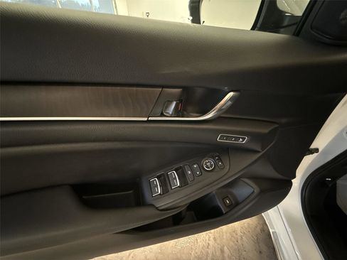 Used 2021 Honda Accord EX-L image 15