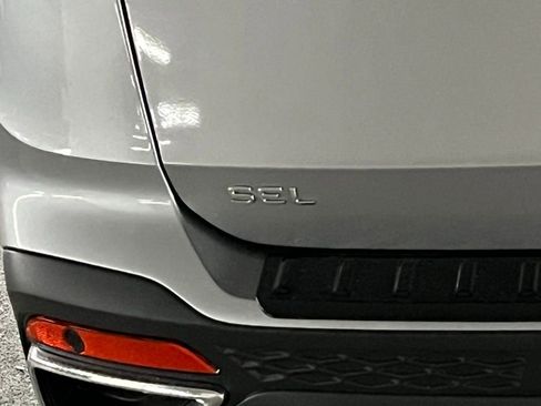New 2026 Volkswagen Taos SEL AWD/4WD image 37