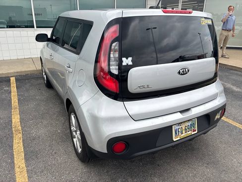 Used 2018 Kia Soul FWD image 4