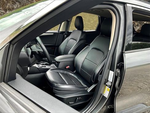 Used 2020 Ford Escape SEL image 24