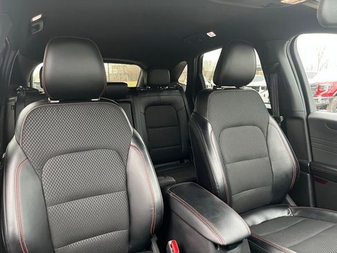 Used 2025 Ford Escape ST-Line Select image 36