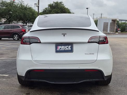 Used 2022 Tesla Model Y Performance AWD/4WD image 6