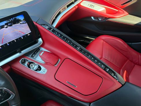 Used 2023 Chevrolet Corvette Stingray Premium Conv w/ Z51 Performance Package RWD image 37