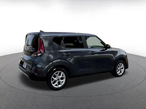 Used 2025 Kia Soul LX w/ LX Technology Package image 15