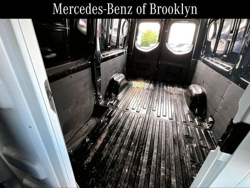 Used 2023 Mercedes-Benz Sprinter 2500 image 19