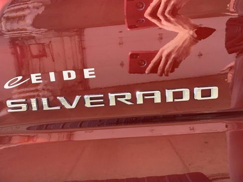 Used 2024 Chevrolet Silverado 1500 LTZ w/ Technology Package image 36