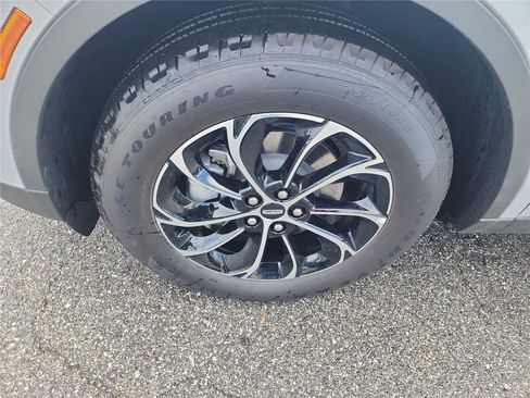 New 2026 Lincoln Nautilus Premier w/ Equipment Group 102A image 9