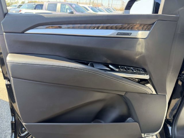 Certified 2025 Cadillac Escalade ESV Sport Platinum w/ LPO, ONYX Package AWD/4WD image 20