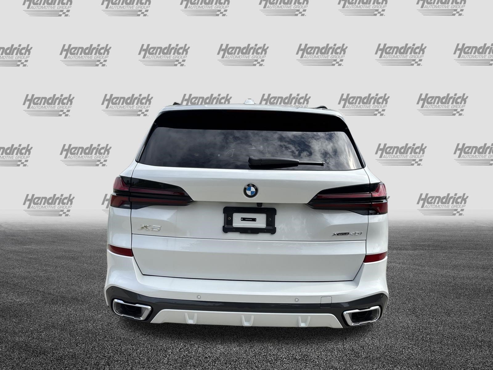 Certified 2026 BMW X5 xDrive40i w/ M Sport Package AWD/4WD image 8
