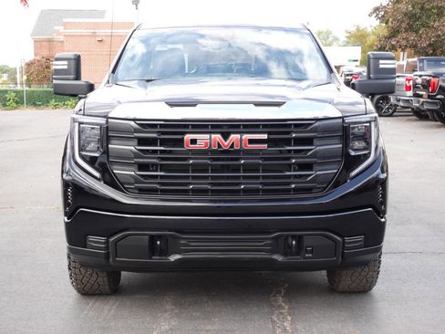 Used 2023 GMC Sierra 1500 Pro w/ Pro Value Package image 5