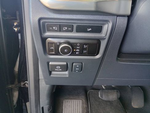 Used 2023 Ford F150 Lariat w/ Equipment Group 502A High AWD/4WD image 17