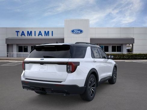 New 2026 Ford Explorer ST-Line RWD image 8