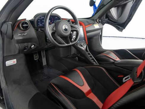 Used 2020 McLaren 720S Performance RWD image 24