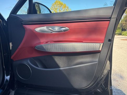 New 2026 Genesis GV70 2.5T Sport Prestige image 32