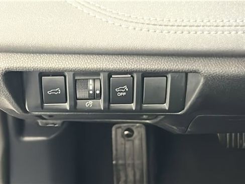 Used 2023 Subaru Outback Limited AWD/4WD image 20