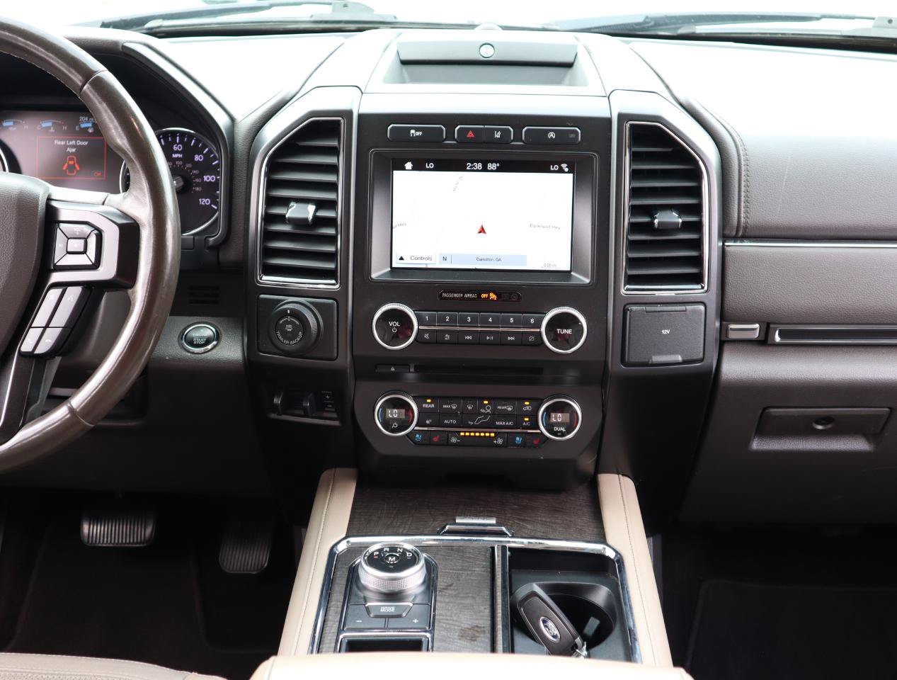 Used 2018 Ford Expedition Limited w/ Equipment Group 301A RWD image 17