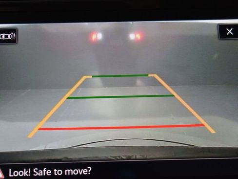 Used 2023 Volkswagen Tiguan SE R-Line image 27