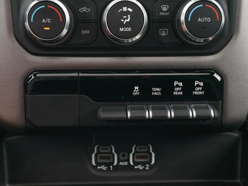 Used 2020 RAM 1500 Sport w/ Level 2 Equipment Goup w/2_L AWD/4WD image 18