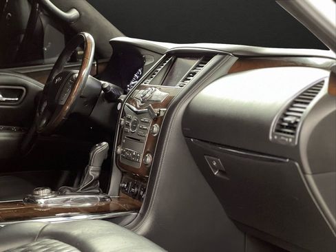 Used 2018 INFINITI QX80 4WD w/ Deluxe Technology Package image 21