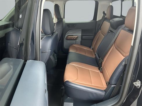 Used 2022 Ford Maverick Lariat w/ Equipment Group 500A Standard image 10