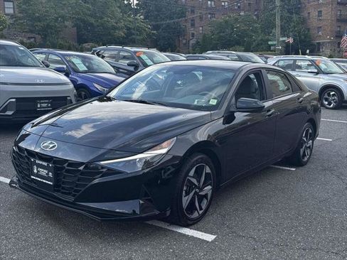 Certified 2023 Hyundai Elantra SEL w/ Convenience Package FWD image 35