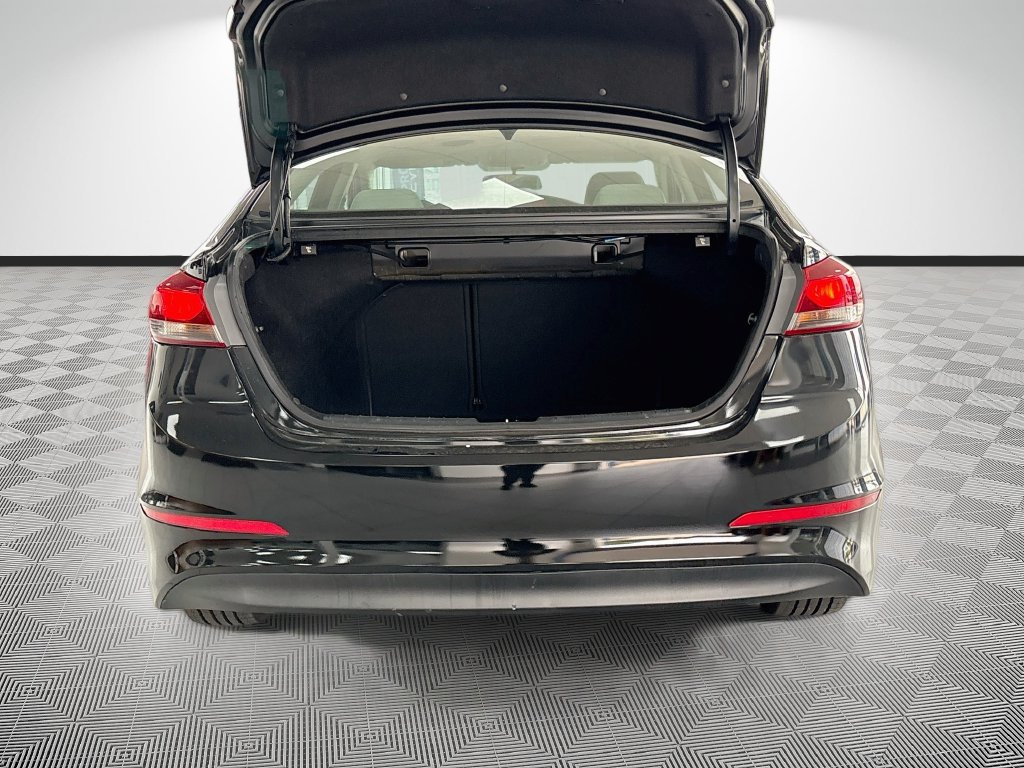 Used 2017 Hyundai Elantra SE FWD image 45