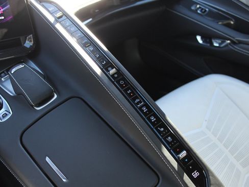 Used 2024 Chevrolet Corvette Z06 image 13