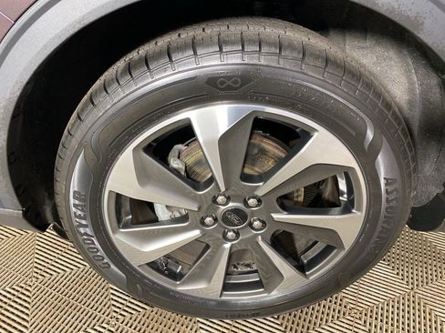 Used 2023 Ford Escape Platinum w/ Premium Technology Package image 32