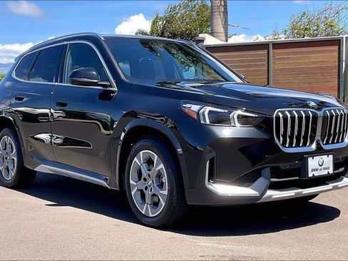 New 2026 BMW X1 xDrive28i w/ Technology Package AWD/4WD image 2