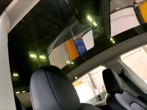 Used 2023 Tesla Model Y AWD image 13