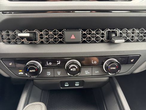 Used 2025 Honda Accord SE image 19