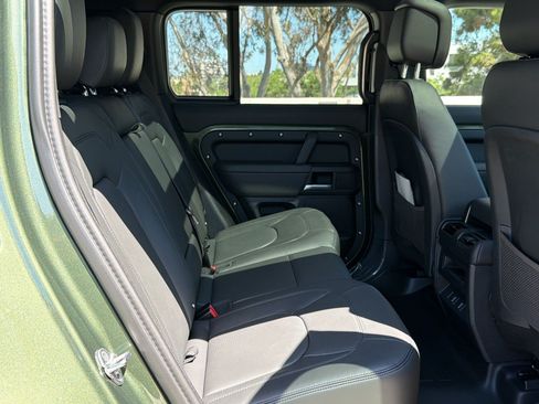 New 2026 Land Rover Defender 110 S AWD/4WD image 31