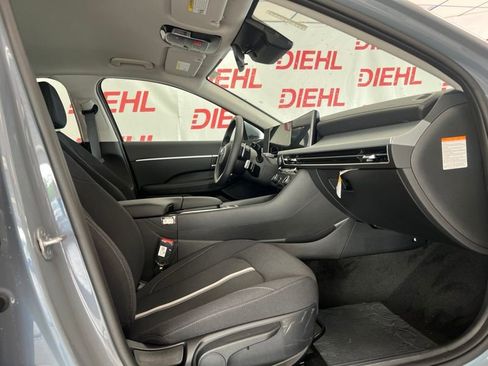 New 2026 Hyundai Sonata Blue FWD image 12