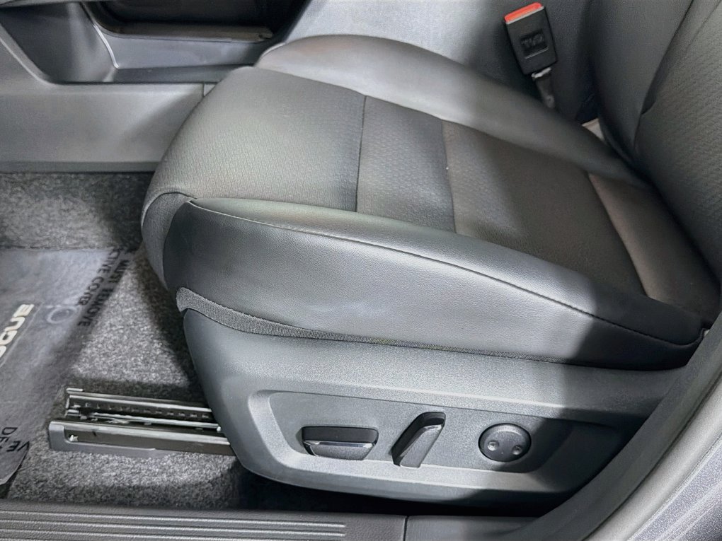 Used 2026 Nissan Rogue Dark Armor FWD image 24