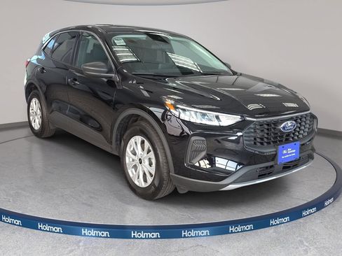 Certified 2023 Ford Escape Active AWD/4WD image 3