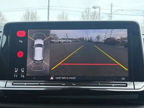 Used 2024 Volkswagen Atlas Cross Sport SEL Premium R-Line image 25