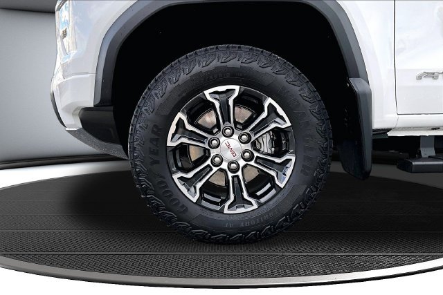 Used 2025 GMC Canyon AT4 w/ Technology Plus Package AWD/4WD image 35