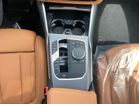 New 2026 BMW 330i xDrive Sedan w/ Premium Package AWD/4WD image 10