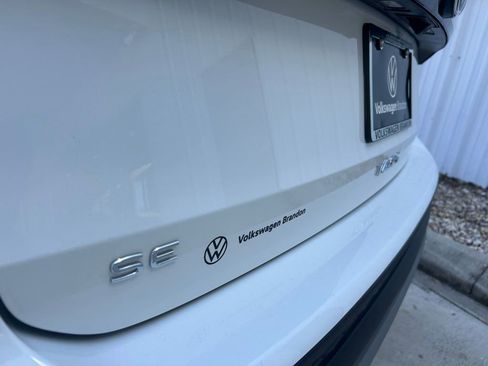 New 2026 Volkswagen Taos SE image 29