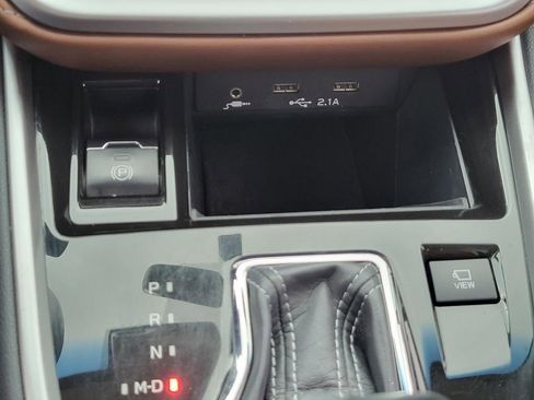 Used 2022 Subaru Outback Touring XT image 27