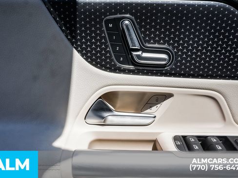Used 2025 Mercedes-Benz GLA 250 4MATIC image 55